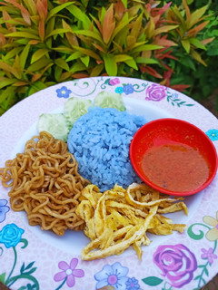 Foto resep Nasi Uduk Bunga Telang...🌺🌺