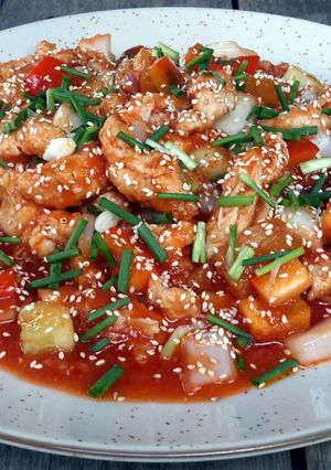 A picture of Kanya's Sweet and Sour Sauce.