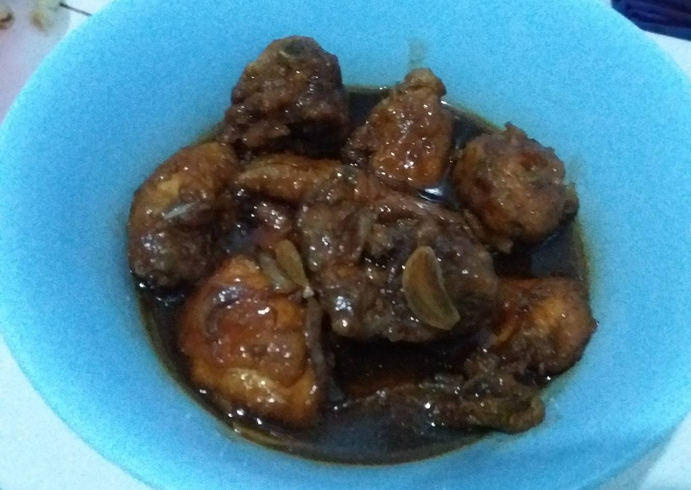 Ayam goreng dalam minyak