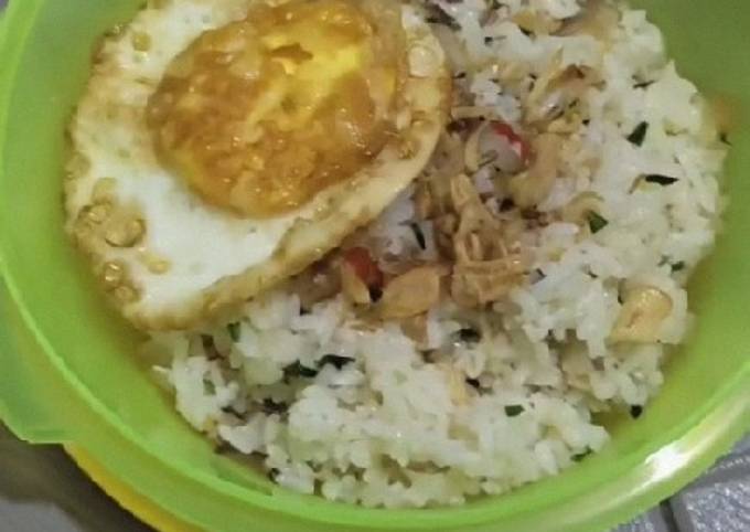 Cara bikin Nasi Goreng Sederhana Cara bikin Nasi Goreng Sederhana