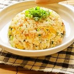 A picture of Fried Rice with Salmon Flakes.