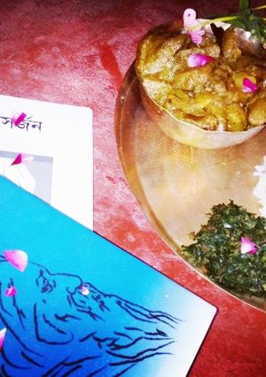 আলু পটলের রসা(aloo potoler rosa recipe in Bengali) রেসিপির প্রধান ছবি