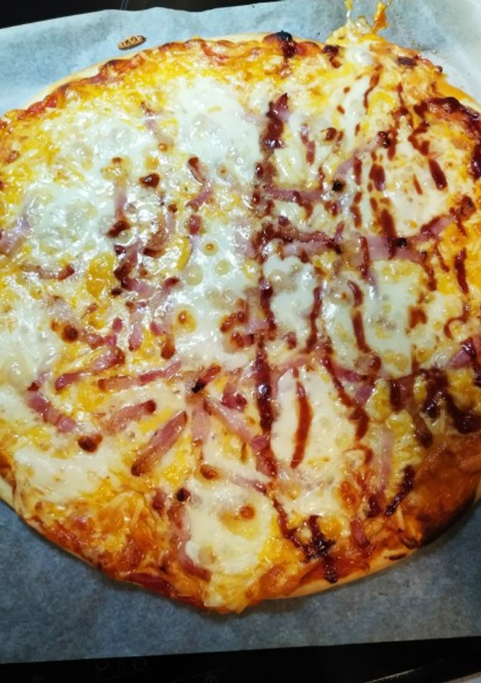 Una foto de Pizza estilo Domino's en Monsieur Cuisine