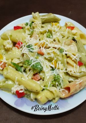 A picture of Tricolour Pesto Pasta.