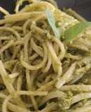 Pasta al pesto con anacardos