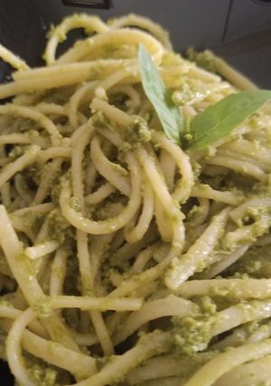 Una foto de Pasta al pesto con anacardos