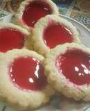 Galletitas coronita con cubierta de jalea de frambuesa🍪🍇🍇