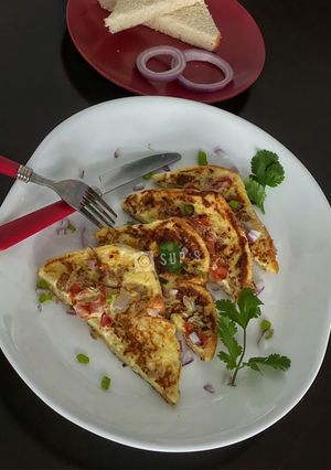 মশালা ফ্রেঞ্চ টোস্ট (Masala French Toast Recipe In Bengali) রেসিপির প্রধান ছবি
