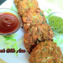 A picture of Cabbage Vada.