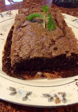 Una foto de TORTA DE CHOCOLATE SIN HARINA (muy fácil)