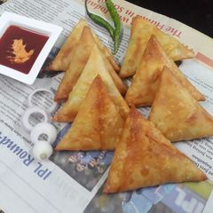 Veg warqi samosa A picture of Veg warqi samosa.