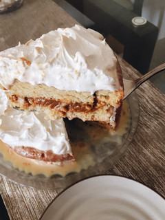 Una foto de Torta cuatro leches 🍰súper fácil
