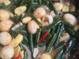 Tumis tauco kacang panjang, telur puyuh & jagung muda