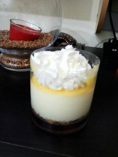 Una foto de Cheesecake de limón en copa