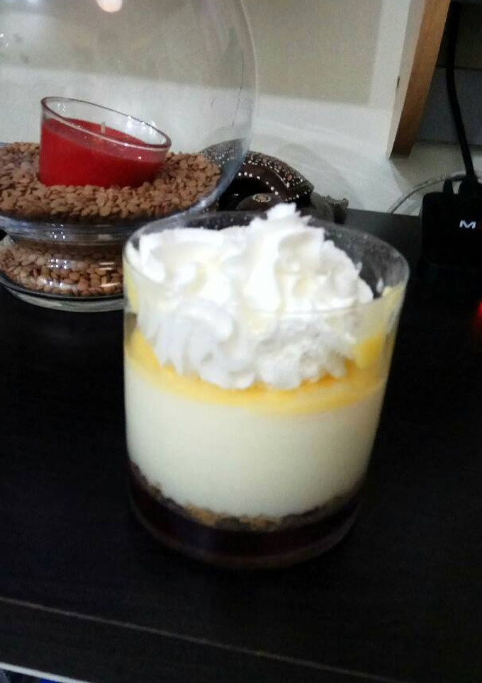 Una foto de Cheesecake de limón en copa