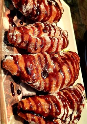 A picture of Chocolate twist roll.