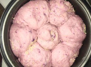 Hình của món Bánh mỳ bơ sữa khoai lang tím.