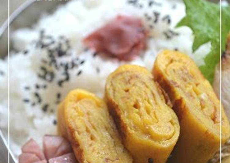 Simple Way to Make Super Quick Homemade Sweetened Tamagoyaki Rolled Omelette for Bento