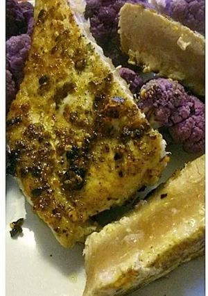A picture of Pan seared tuna loin.
