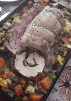 Una foto de CARRE DE CERDO con verduras