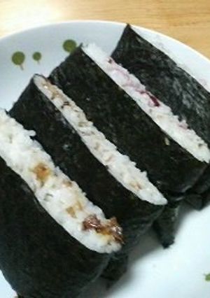A picture of Onigirazu!! & Half-Size Version.