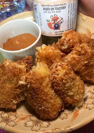 รูปของ ขนมปังทอดไส้ชีส & สเปรดชาไทย Fried cheese rolls& Thai TEA Spread