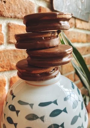 Una foto de Alfajores de chocolate