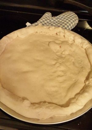 A picture of Pizza dough.