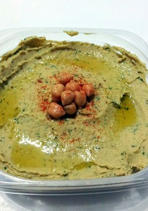 A picture of Easy Homemade Hummus (without tahini).