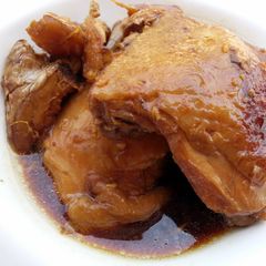 A picture of Braised Chicken With Essence Of Chicken.