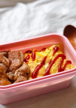 高麗菜金針菇蛋包飯佐照燒雞腿 的食譜成品照片