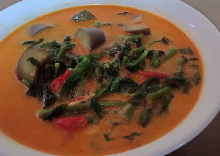 Gulai kangkung + terong ungu