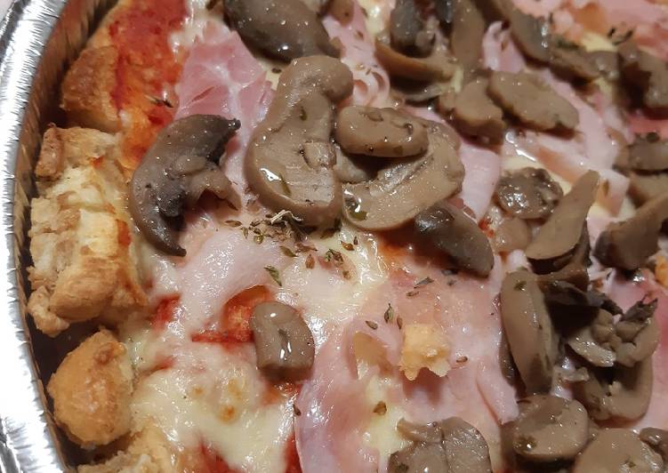 Pizza di pane