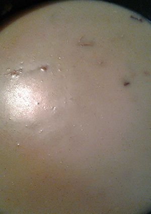 A picture of Duck gravy.