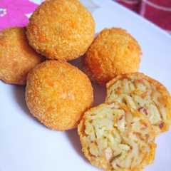 รูปของ Bitterballen Mac n Cheese