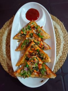 वेज मलाई टोस्ट (Veg malai toast) रेसिपी मुख्य फोटो