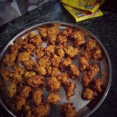 A picture of Maggi pakora.