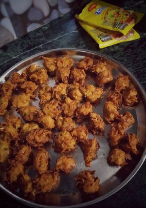 A picture of Maggi pakora.
