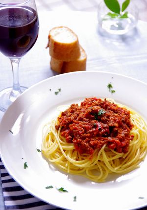 A picture of Red Wine Bolognese.