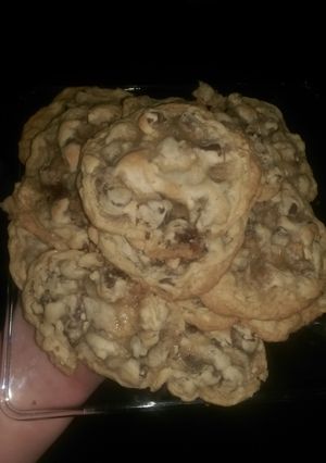 A picture of Chocolate nut coconut cookies.
