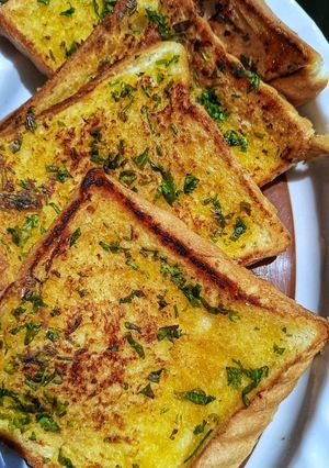 A picture of Garlic toasted bread#recipemarathon.