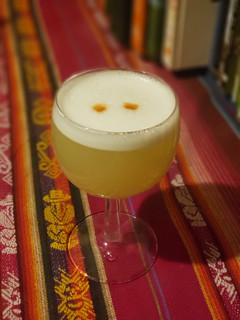 Una foto de 🇵🇪 Pisco Sour 🇵🇪