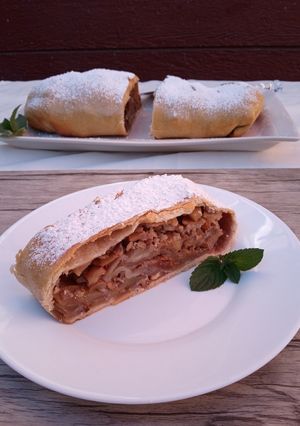 Una foto de Strudel de manzana