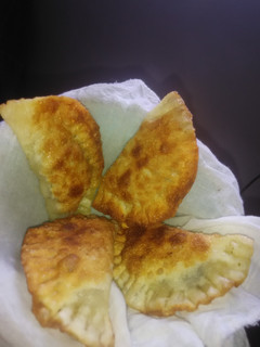 A picture of Vegetarian fried dumplings.
