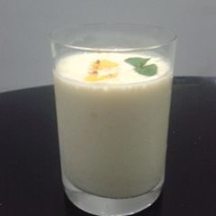 A picture of Refreshing Mango Smoothie.