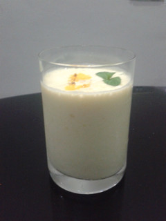 A picture of Refreshing Mango Smoothie.