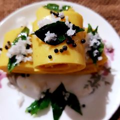 Khandvi A picture of Khandvi.
