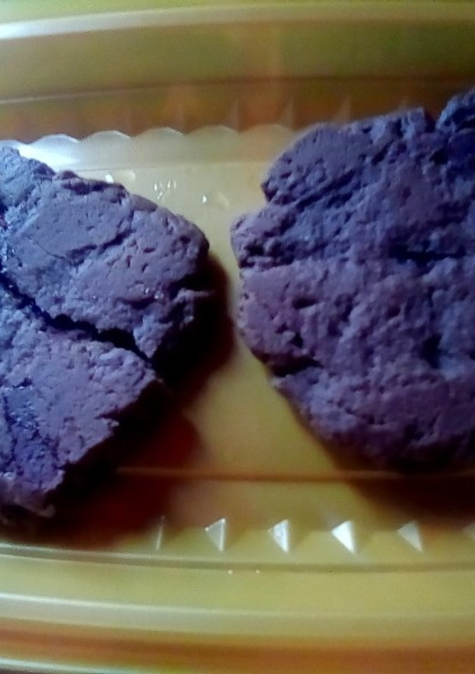 Una foto de Galletas de chocolate y chispas al sartén o comal