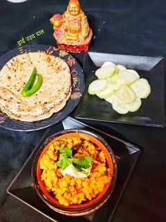 ड्राई उड़द दाल (dry urad dal recipe in Hindi) रेसिपी मुख्य फोटो