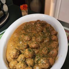 A picture of Easy Swedish Meatballs.